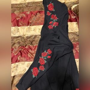 Zara man sweater with roses embroidery size m